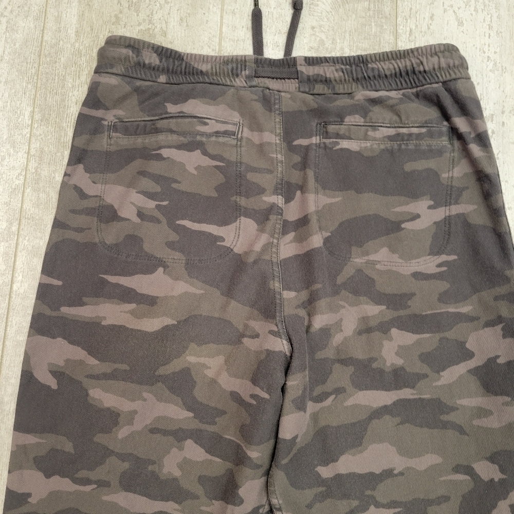 Athleta camo farallon jogger size 4 - Picture 8 of 10